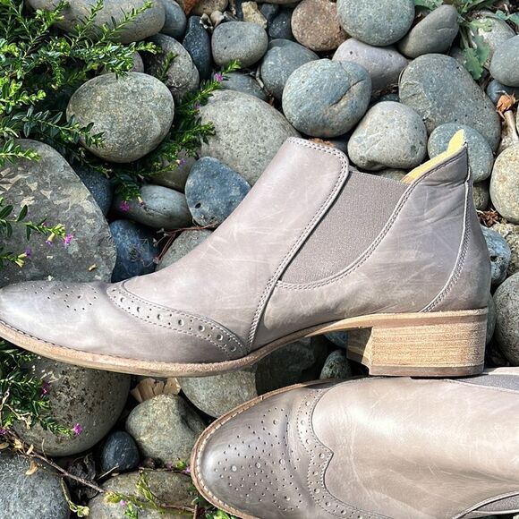 Paul Green JAY WINGTIP TRUFFEL(GRAY) LEATHER CHELSEA BOOTS, Size UK 7/US 9.5 - Picture 7 of 12